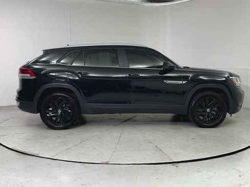 Used 2022 Volkswagen Atlas Cross Sport SE w/ Black Wheel Package AWD/4WD image 9