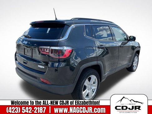 New 2022 Jeep Compass Latitude w/ Convenience Group image 3