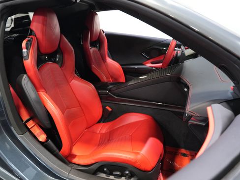 Used 2020 Chevrolet Corvette Stingray Preferred Cpe w/ 2LT Preferred Equipment Group RWD image 30