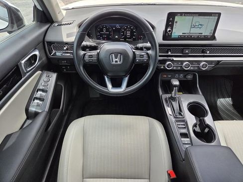 Used 2024 Honda Civic Touring image 12