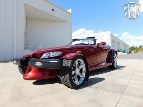 Used 2002 Chrysler Prowler RWD image 6