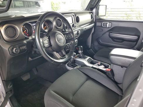 Used 2020 Jeep Wrangler Unlimited Sport AWD/4WD image 17