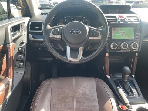 Used 2017 Subaru Forester 2.5i Touring AWD/4WD image 19