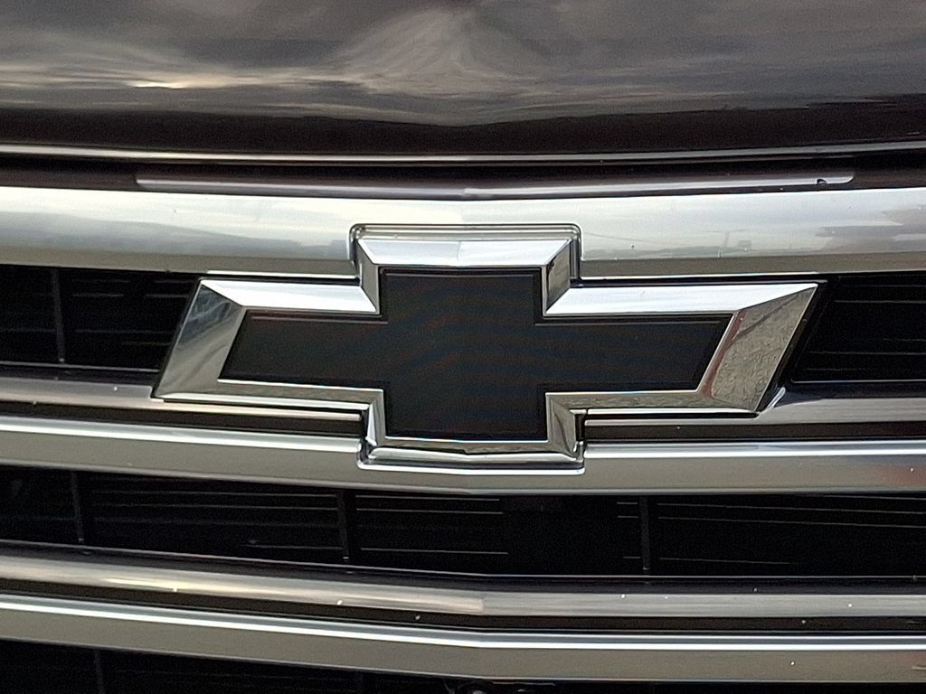 Used 2024 Chevrolet Silverado 1500 High Country w/ Z71 Off-Road Package AWD/4WD image 31