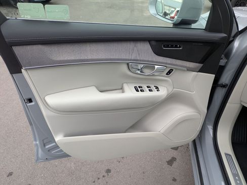New 2026 Volvo XC90 B6 Ultra w/ Protection Package AWD/4WD image 11