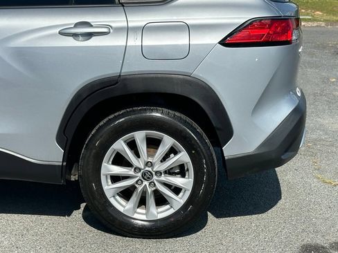 Used 2023 Toyota Corolla Cross LE FWD image 40