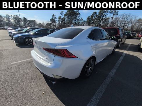 Used 2019 Lexus IS 300 IS 300 image 4