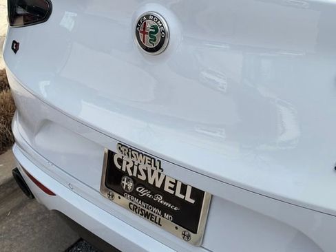 Used 2021 Alfa Romeo Stelvio Ti Sport image 16