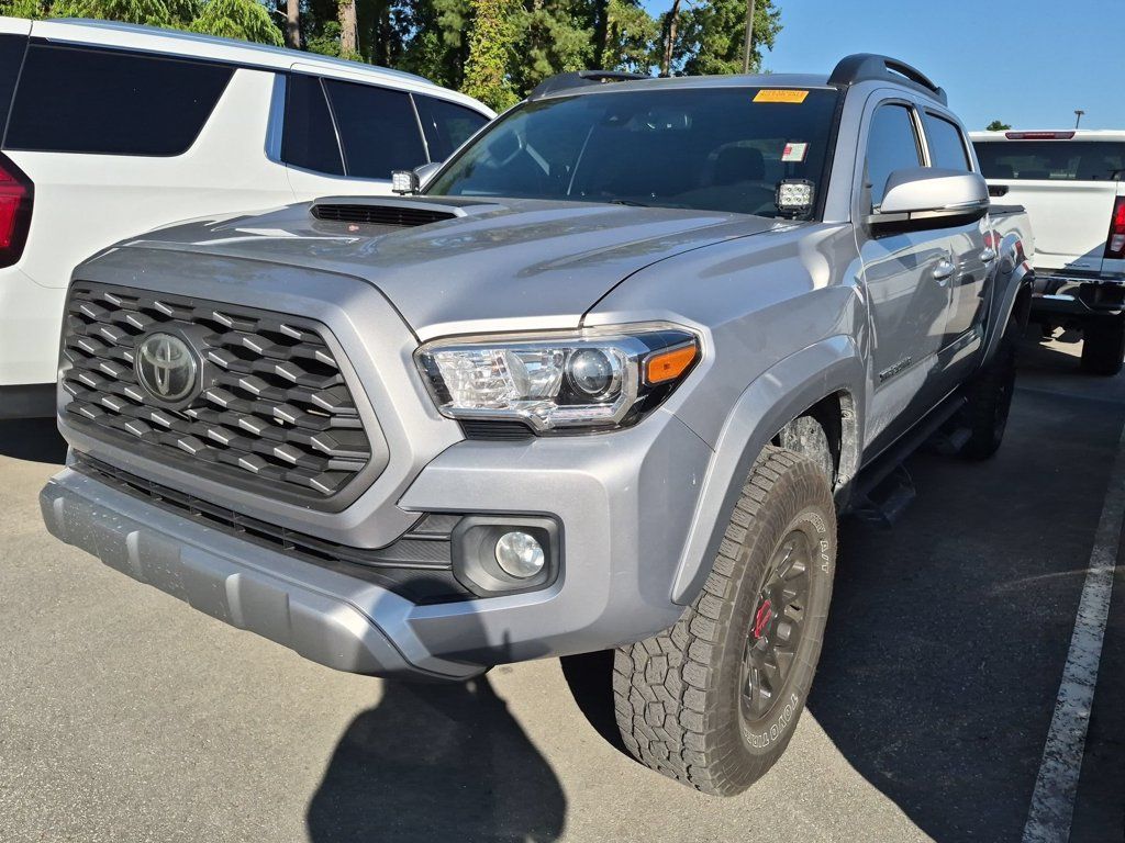 Used 2021 Toyota Tacoma TRD Sport AWD/4WD image 2