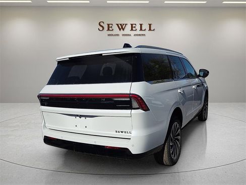 New 2025 Lincoln Navigator Black Label image 4