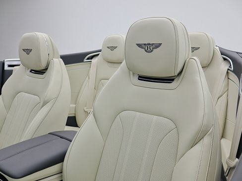 New 2026 Bentley Continental GTC image 41