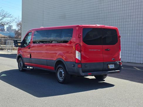Used 2016 Ford Transit 350 XL image 5