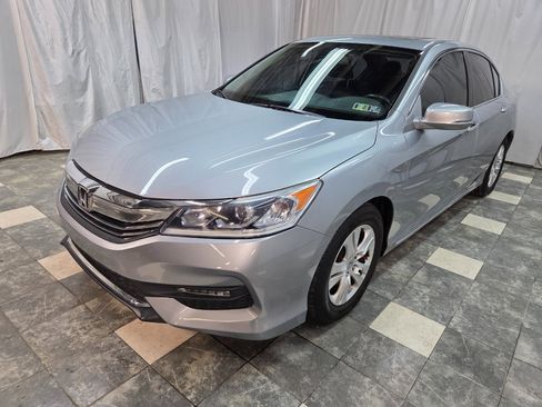 Used 2017 Honda Accord EX-L image 2