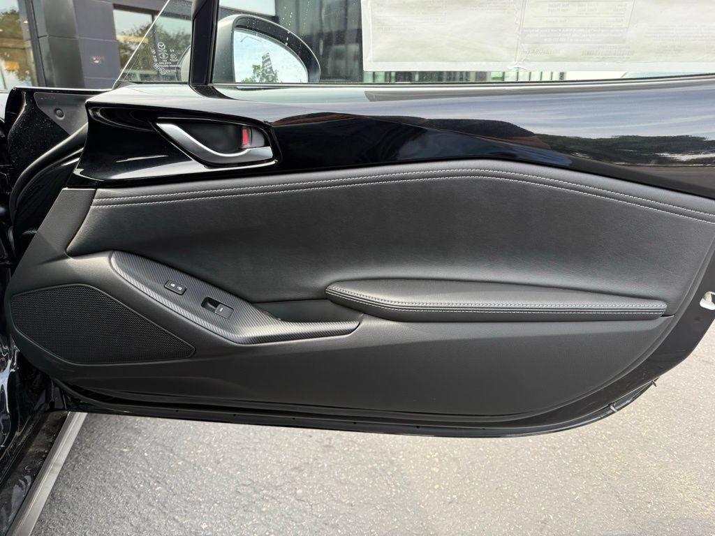 New 2026 MAZDA MX-5 Miata Club w/ Interior Package RWD image 12