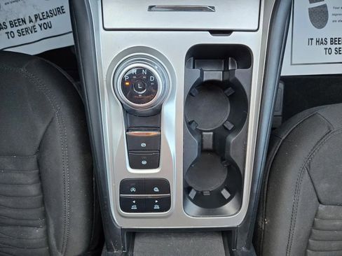 Used 2021 Ford Explorer XLT image 22