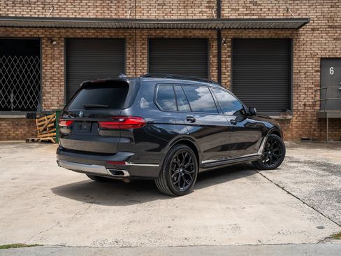 Used 2020 BMW X7 xDrive40i w/ Cold Weather Package AWD/4WD image 2