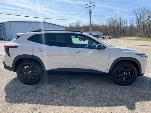 New 2026 Chevrolet Trax ACTIV FWD image 8