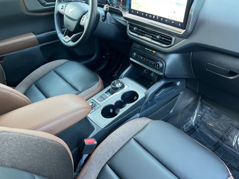 New 2025 Ford Bronco Sport Outer Banks w/ Sasquatch Outer Banks Package image 15