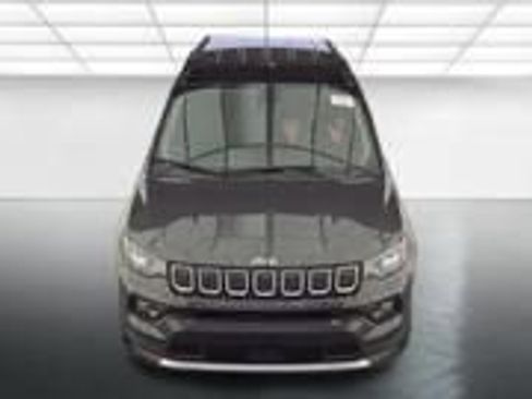 Used 2022 Jeep Compass Limited image 12