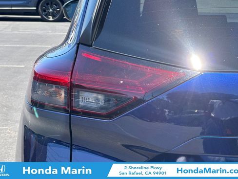 Used 2025 Nissan Rogue SV FWD image 35