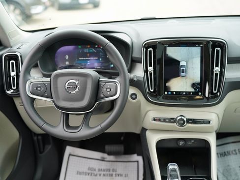 New 2025 Volvo XC40 B5 Plus w/ Protection Package Premier image 19