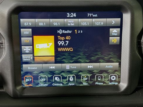 Used 2023 Jeep Wrangler Unlimited Sahara AWD/4WD image 21
