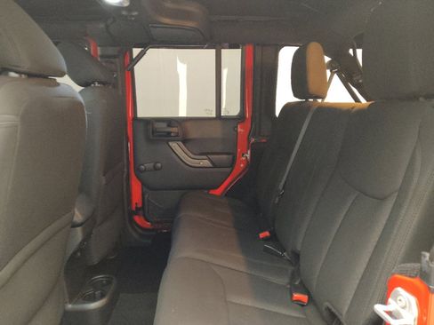 Used 2015 Jeep Wrangler Unlimited Sport w/ Max Tow Package image 18