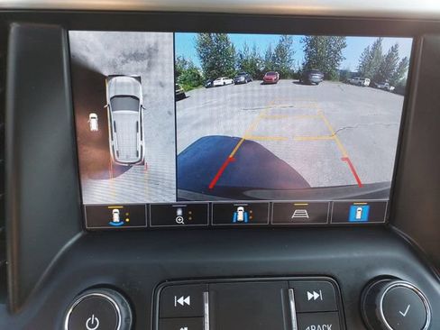 Used 2021 GMC Acadia SLT w/ Premium Package AWD/4WD image 16