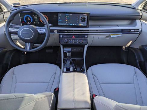 New 2026 Hyundai Tucson SE image 14