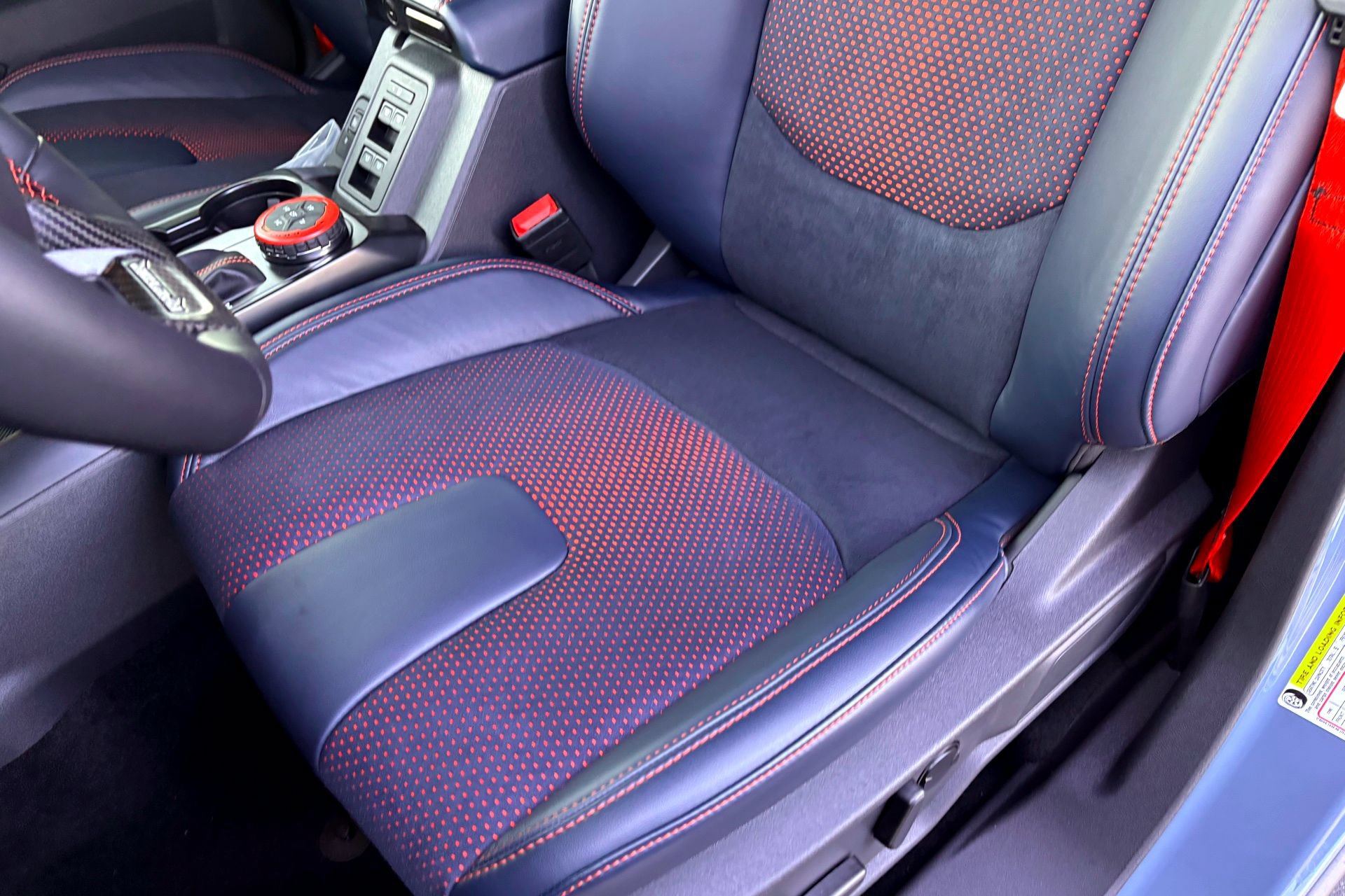 New 2025 Ford Bronco Raptor w/ Interior Carbon Fiber Pack AWD/4WD image 8