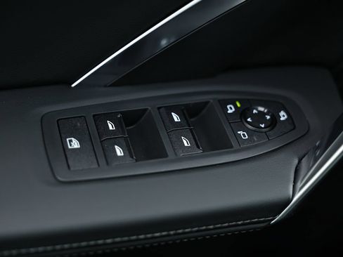 New 2027 BMW X2 xDrive28i AWD/4WD image 16