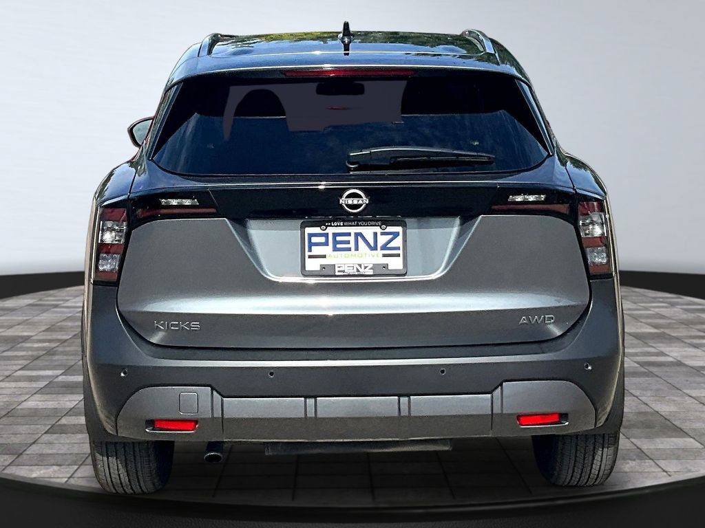 Used 2026 Nissan Kicks SV w/ SV Premium Package AWD/4WD image 6