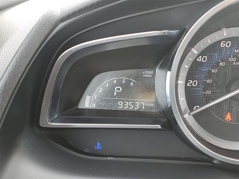 Used 2017 Toyota Yaris iA image 23