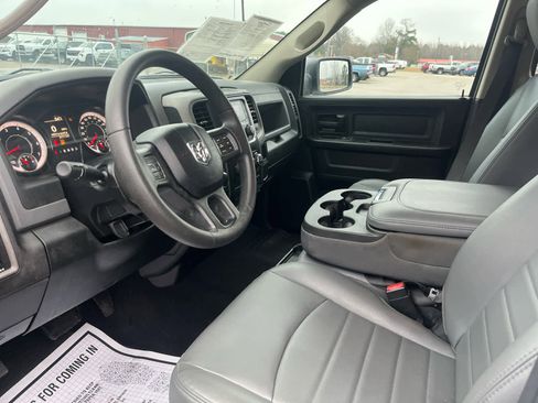 Used 2018 RAM 1500 Express image 12