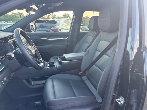 Used 2026 GMC Terrain AT4 AWD/4WD image 13