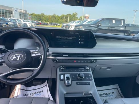 Used 2023 Hyundai Palisade SEL w/ Cargo Package FWD image 15