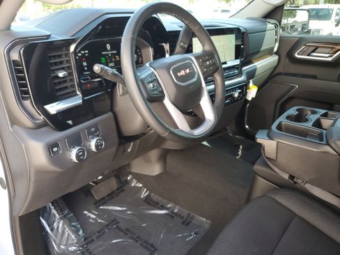 Used 2025 GMC Sierra 1500 Elevation image 20