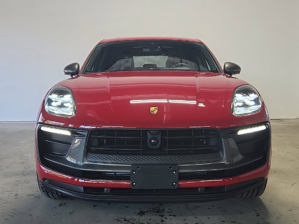 Certified 2026 Porsche Macan Turbo AWD/4WD image 8