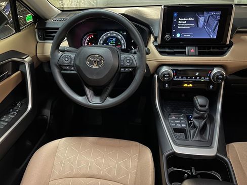 New 2025 Toyota RAV4 XLE image 28