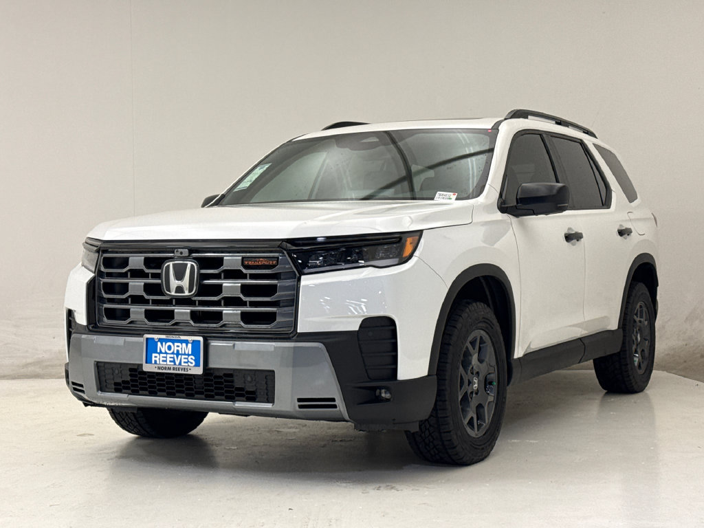New 2026 Honda Pilot TrailSport image 2