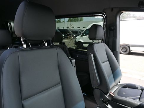 Used 2026 Mercedes-Benz Sprinter 2500 image 19