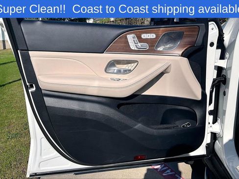 Used 2025 Mercedes-Benz GLS 450 4MATIC image 21
