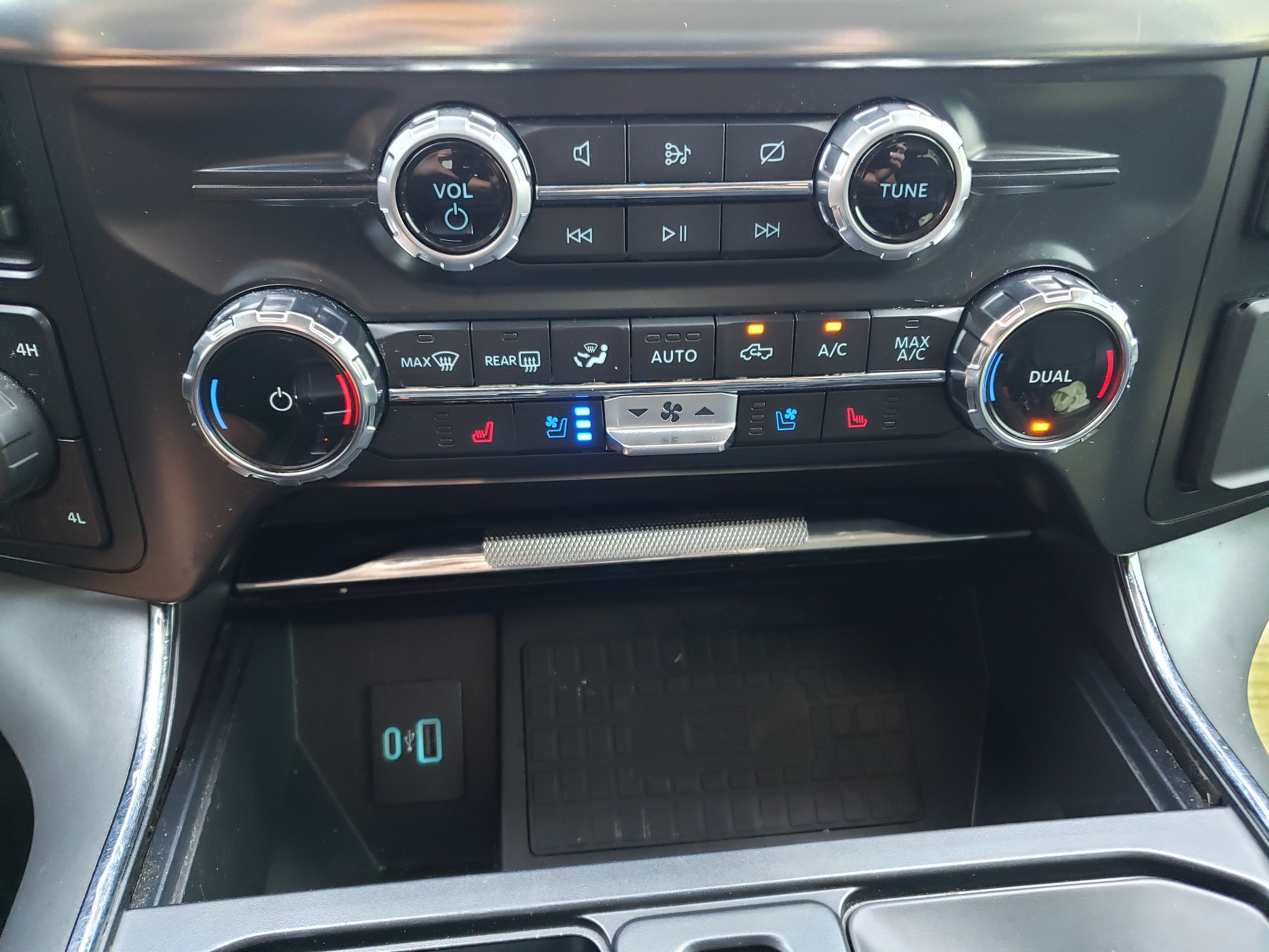 Used 2022 Ford F150 Lariat AWD/4WD image 22