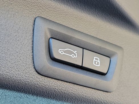 New 2026 BMW X5 xDrive40i w/ Executive Package image 7