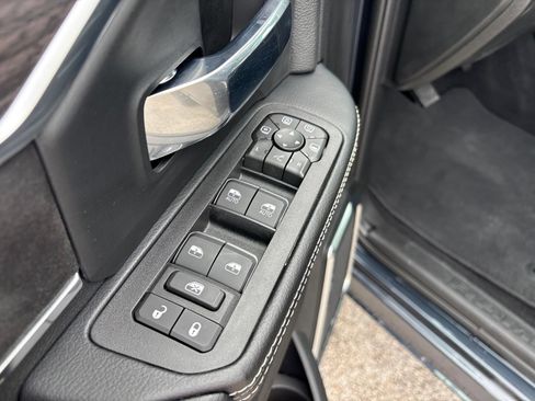 New 2026 RAM 2500 Laramie w/ Night Edition AWD/4WD image 11