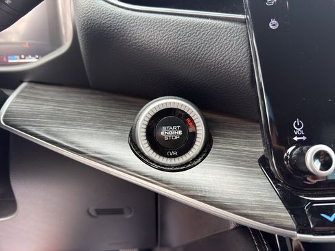 Used 2024 Jeep Wagoneer Series III image 19