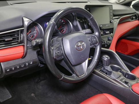 Used 2022 Toyota Camry XSE image 23