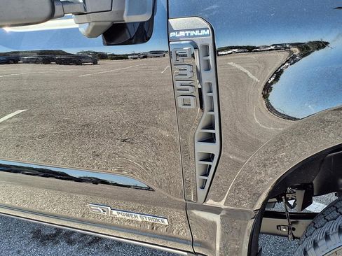 Used 2025 Ford F350 Platinum w/ FX4 Off-Road Package AWD/4WD image 11