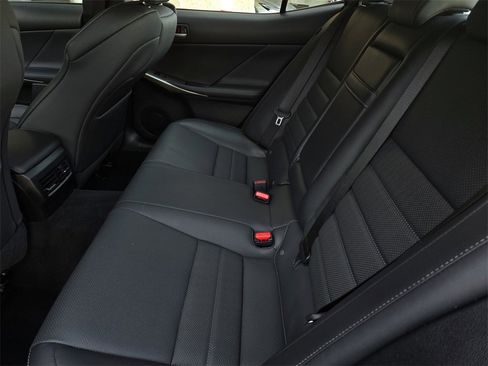 Used 2018 Lexus IS 300 300 image 15