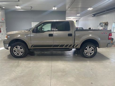 Used 2005 Ford F150 Lariat AWD/4WD image 4